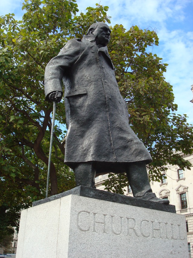 Churchill statue